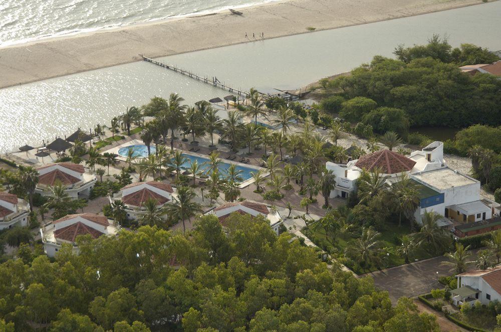 Hotel Laguna Beach Mbodiene Exterior photo