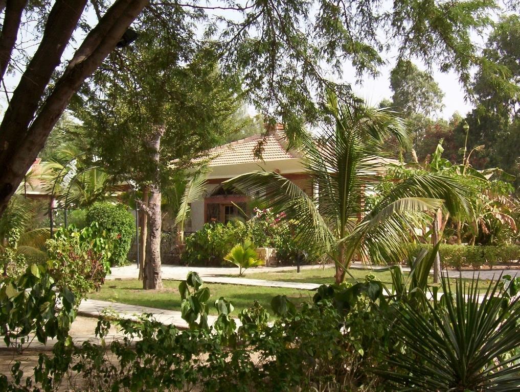 Hotel Laguna Beach Mbodiene Exterior photo